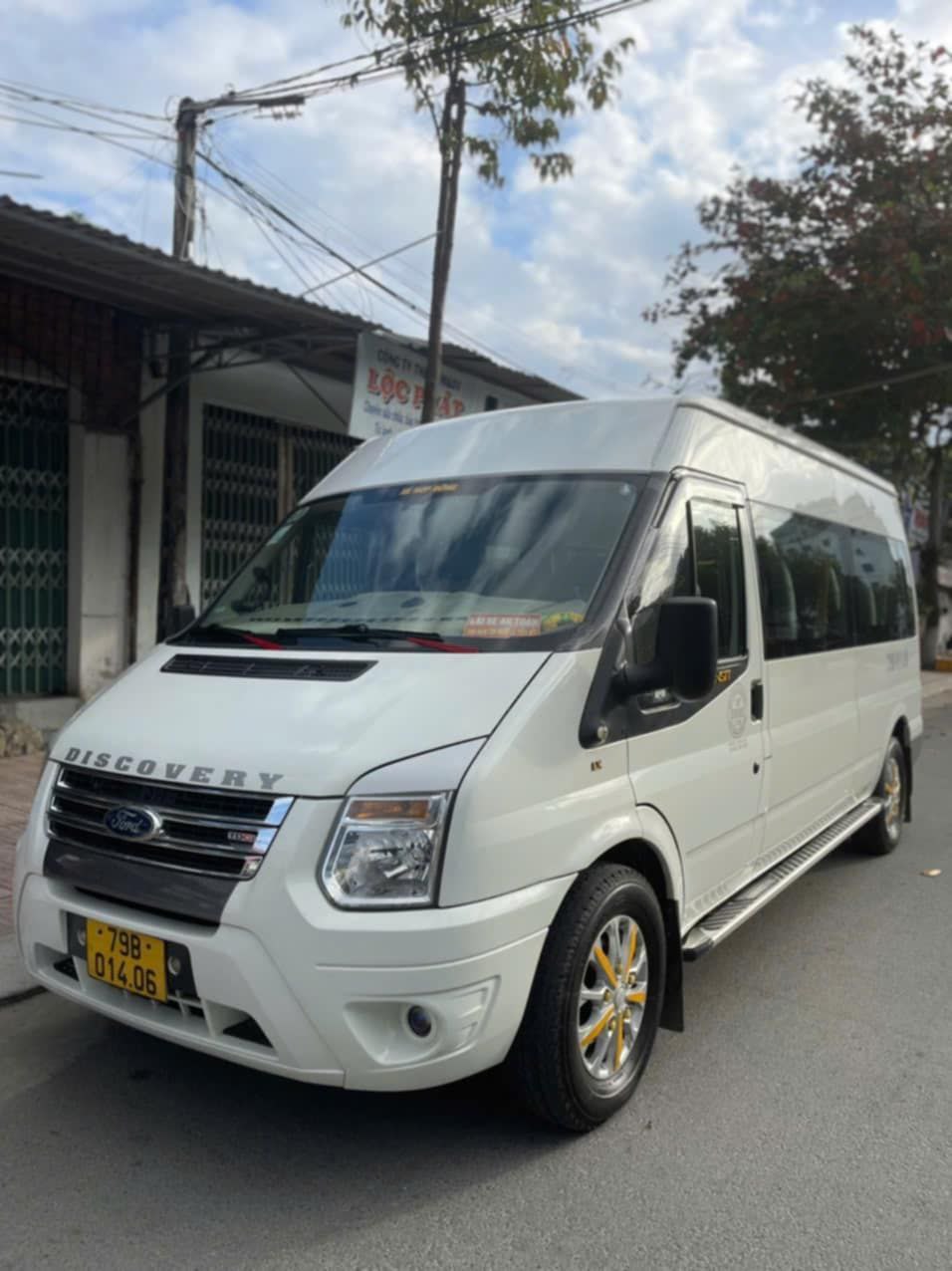 Thuê xe 16 chỗ Sài Gòn - Phan Thiết